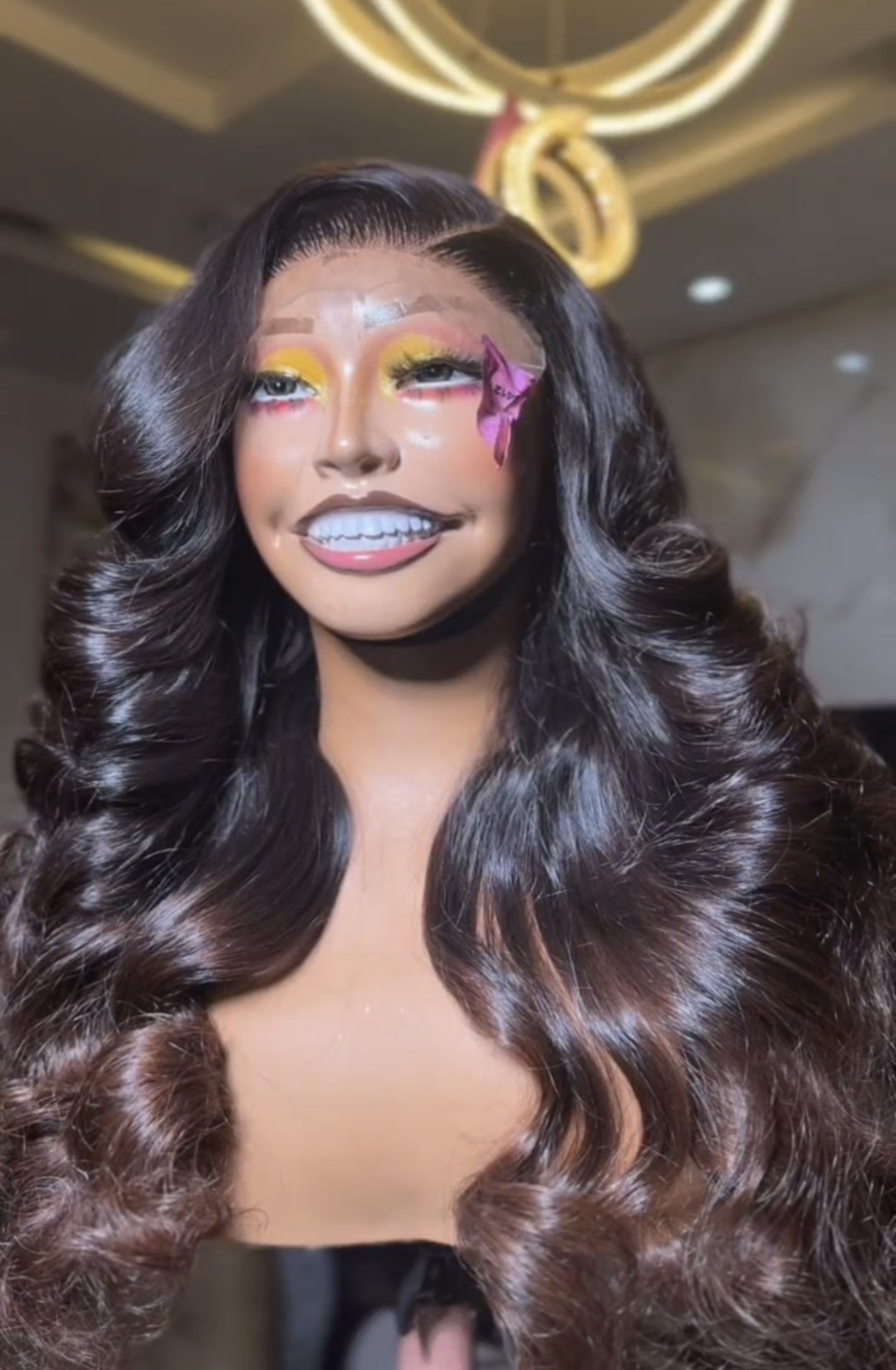 Bouncy Wig